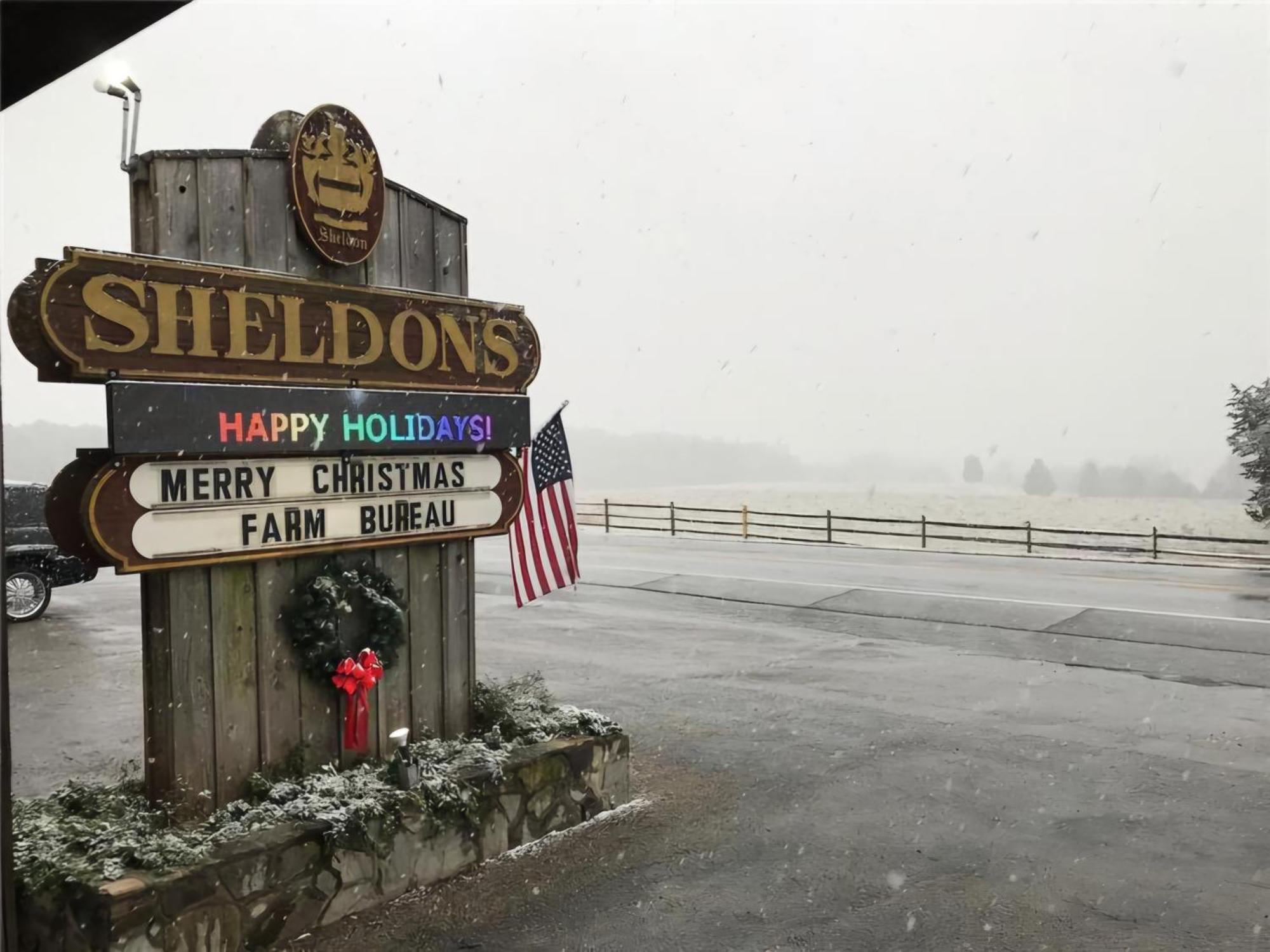 Oyo Sheldon'S Motel And Restaurant Keysville Exterior foto